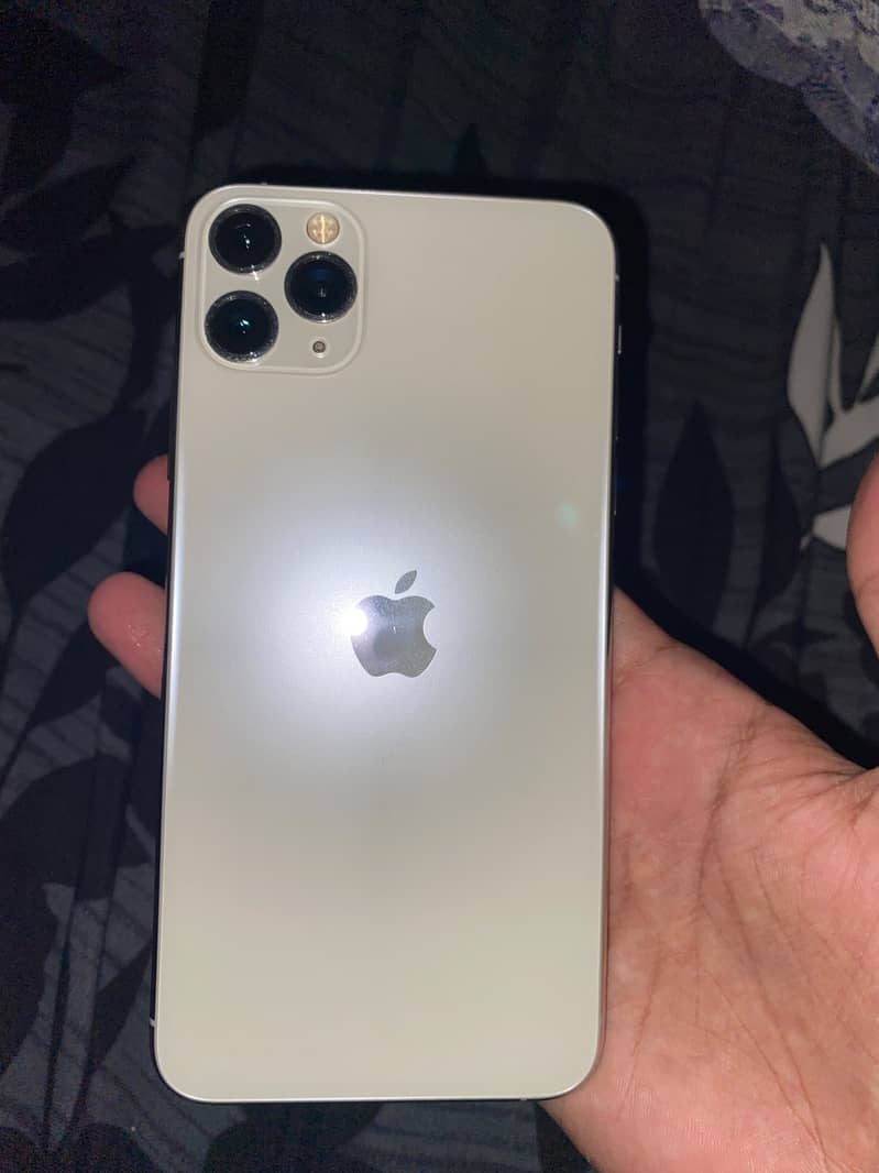 Apple iPhone 11 Pro Max 1