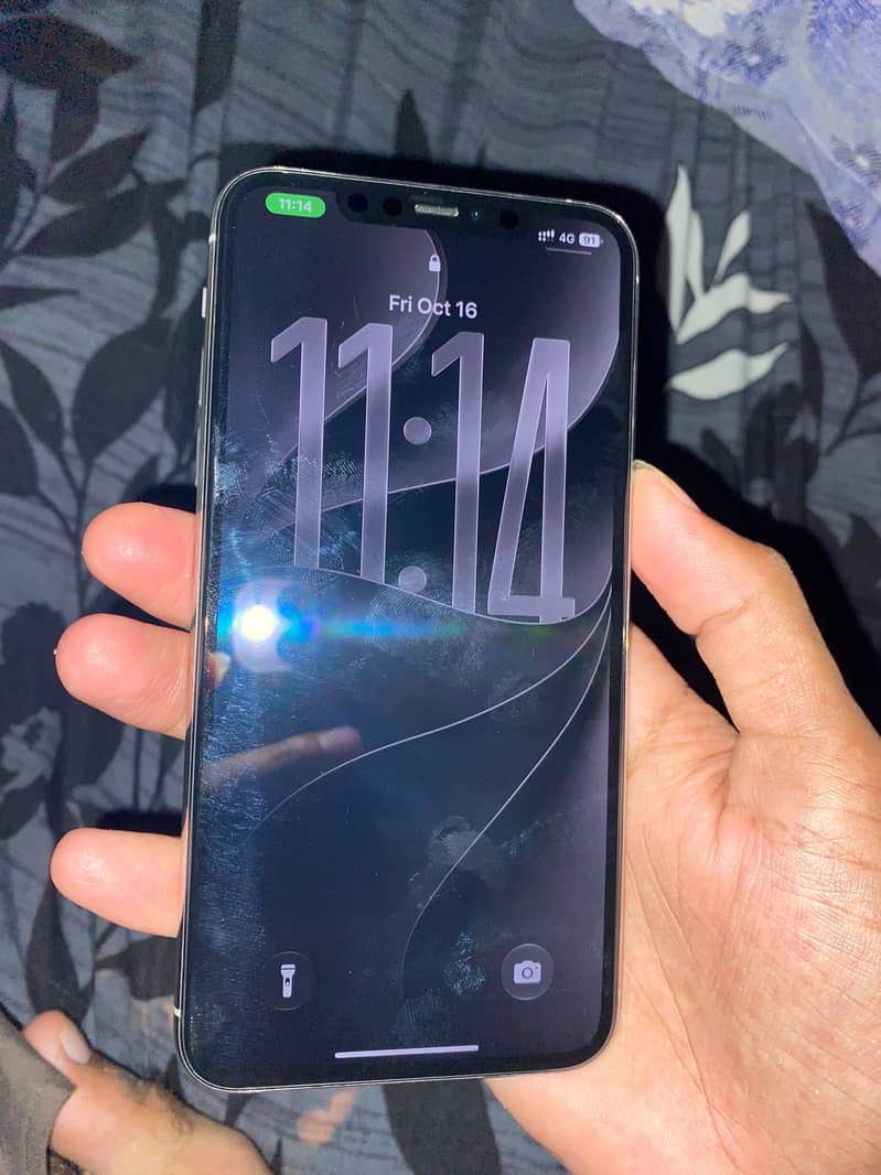 Apple iPhone 11 Pro Max 3