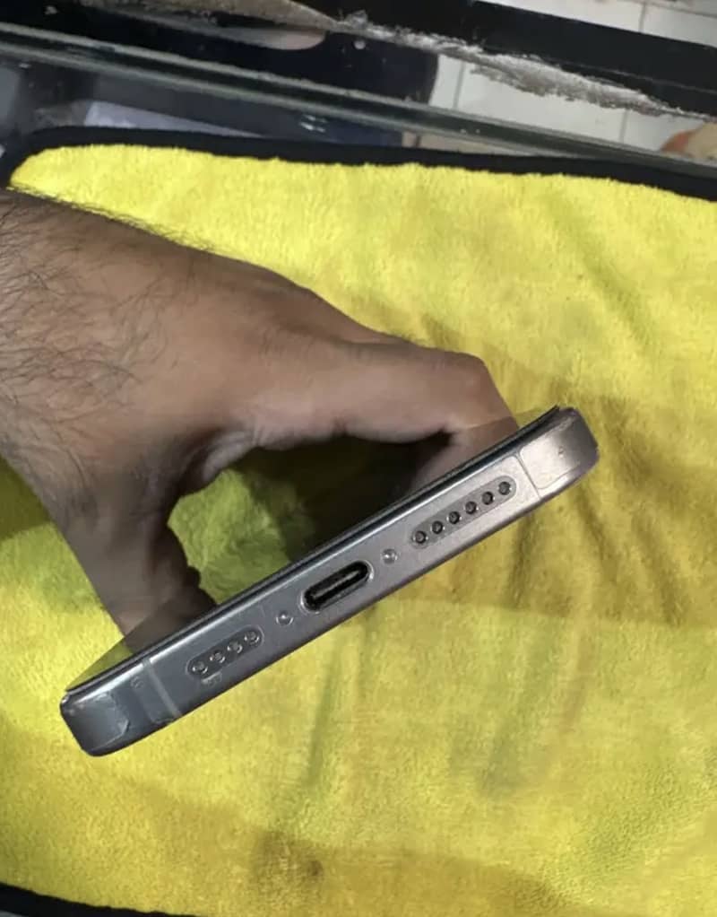 iphone 15 pro max 0