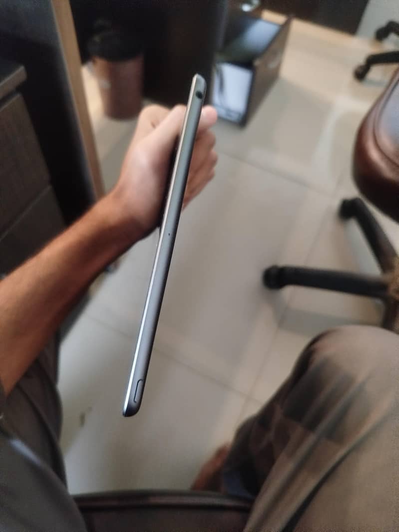 APPLE IPAD 9th Generation 7