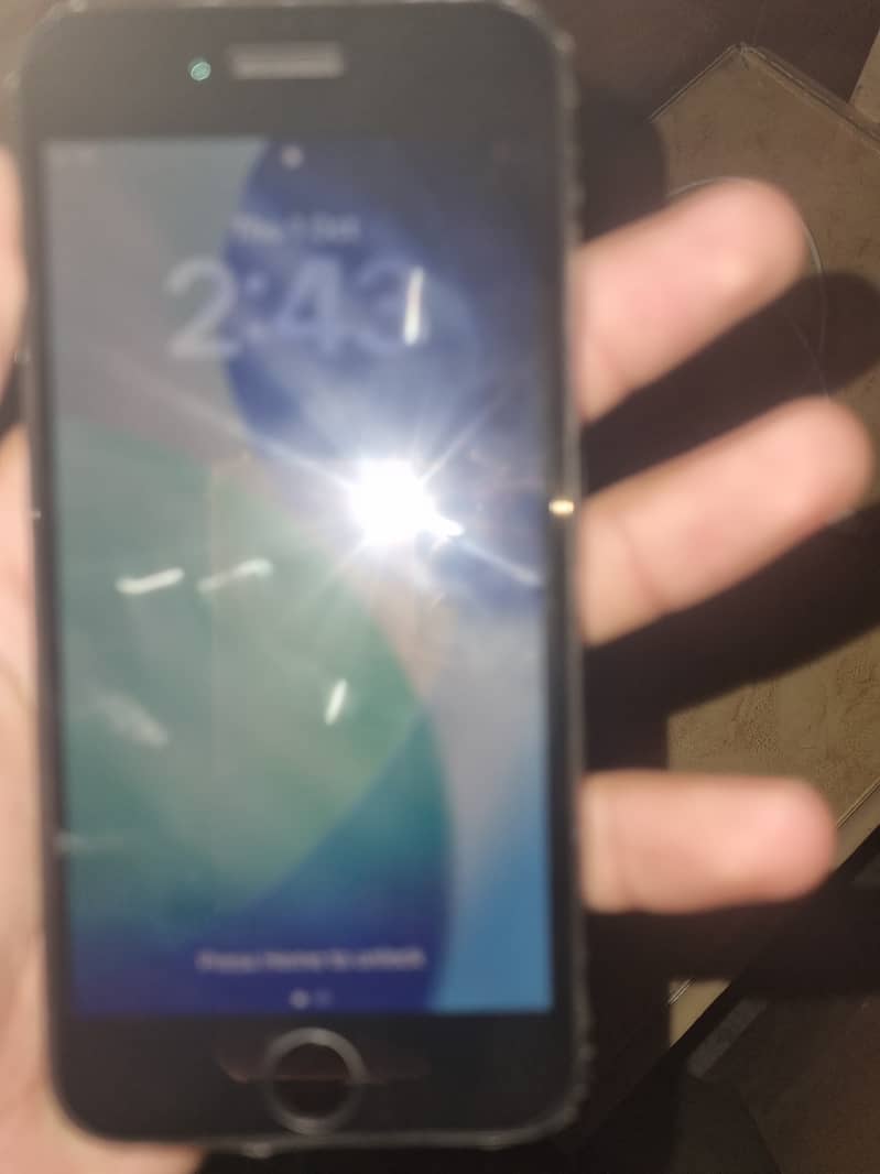 Apple iPhone SE 3