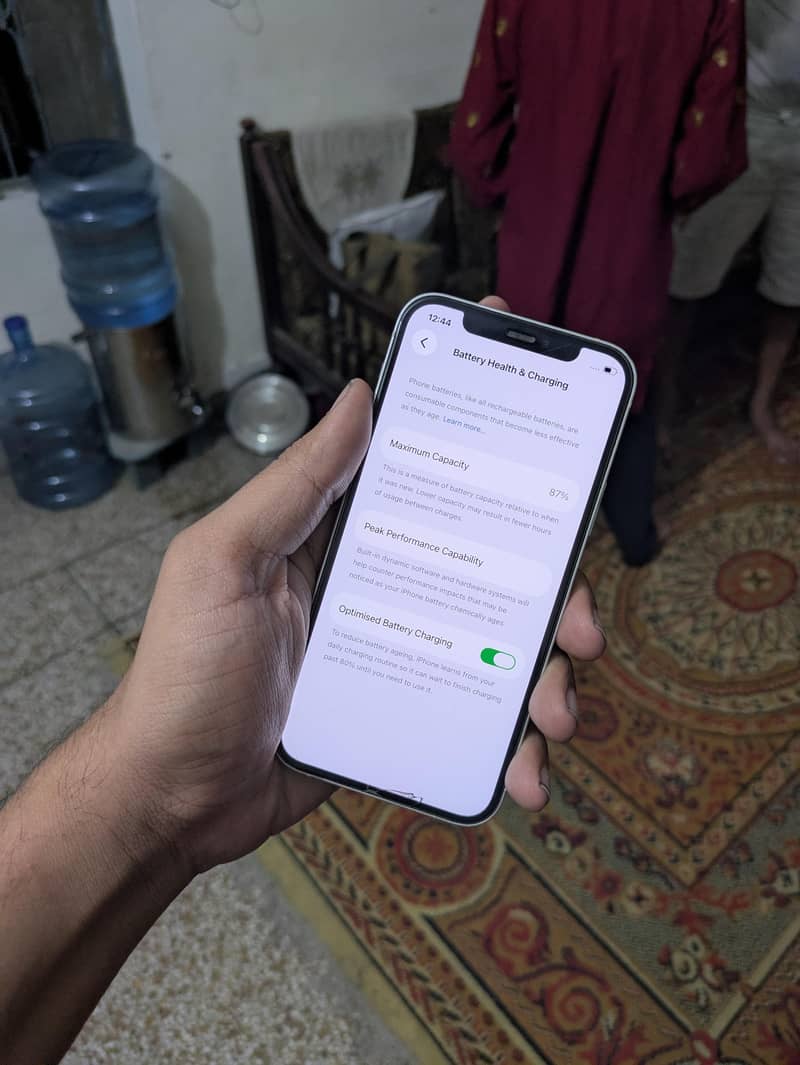 Apple iPhone 12 2