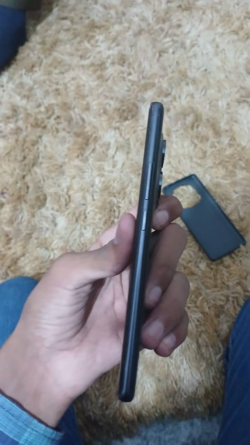 Xiaomi Redmi Note 14 Pro 4