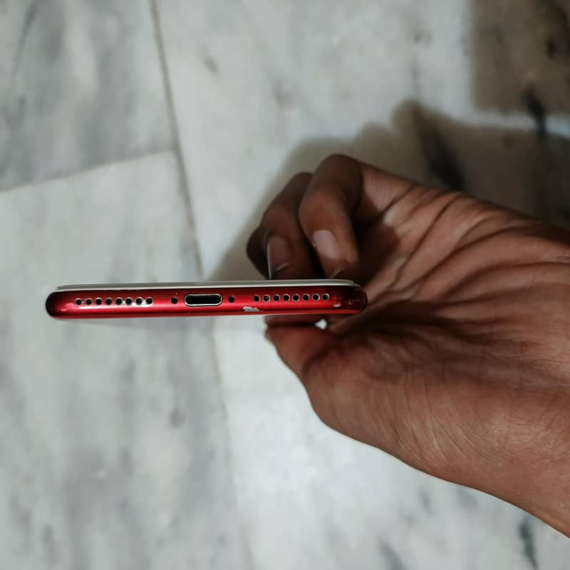 Apple iPhone 7 Plus 5