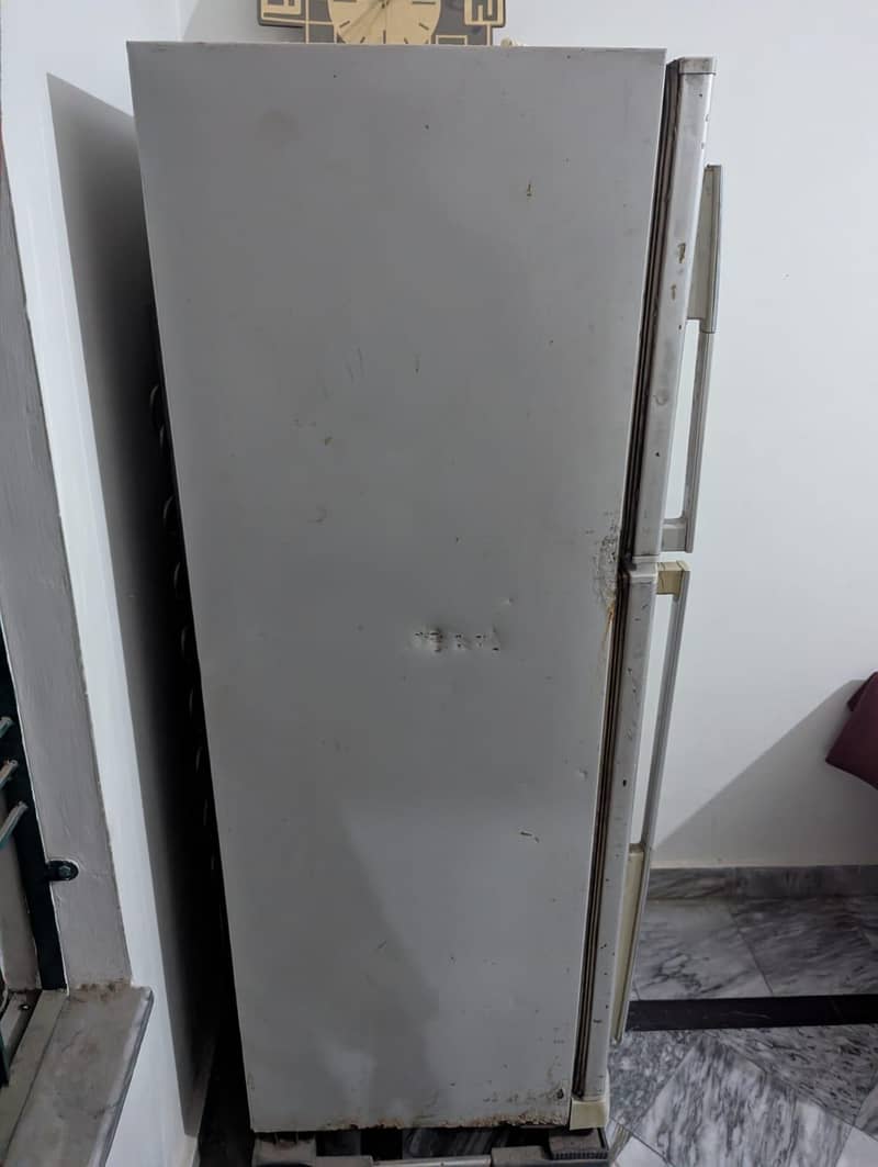 Refrigerator 4