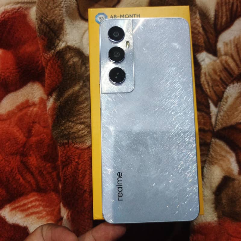 Realme C65 1