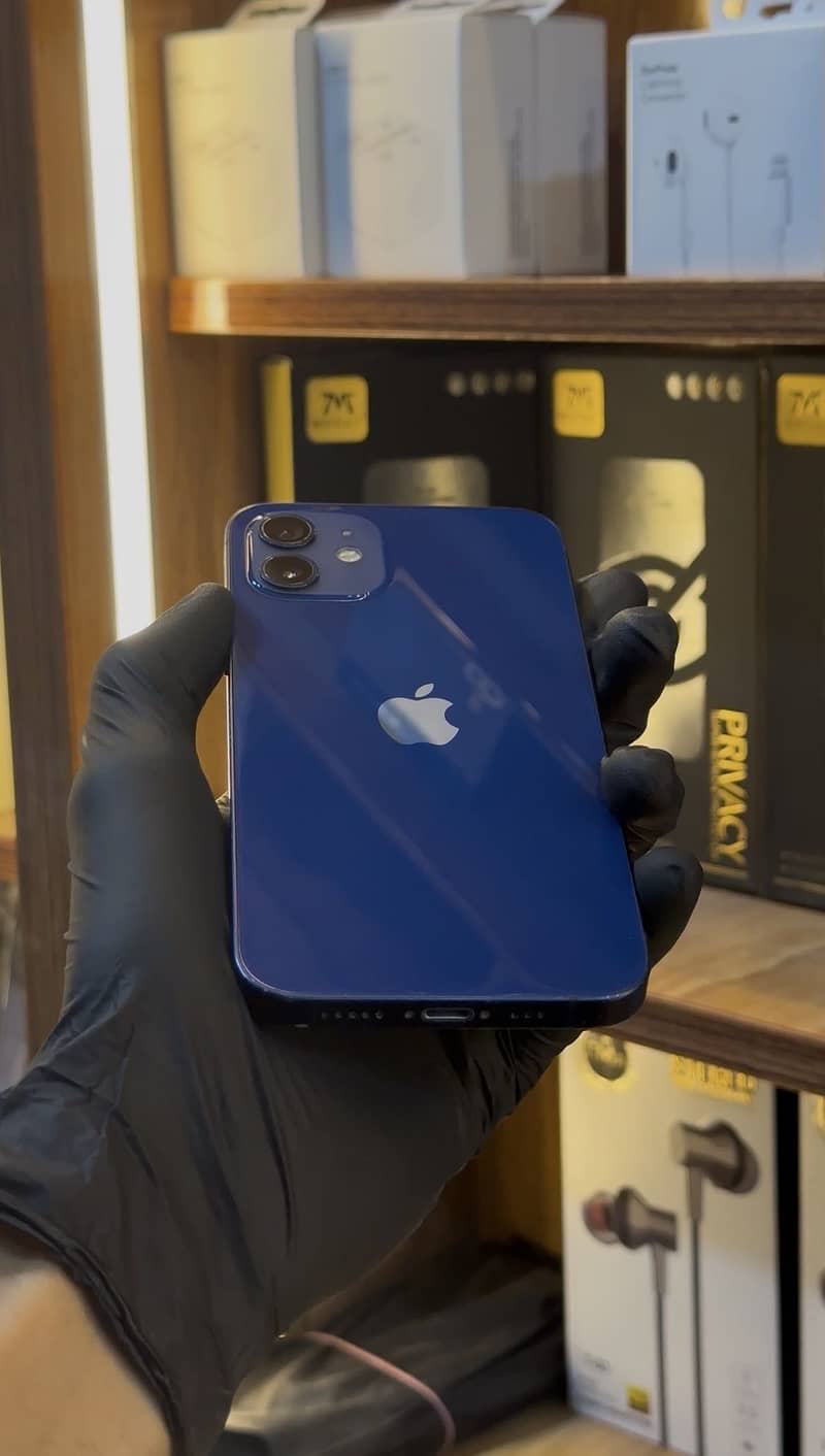 Apple iPhone 12 0