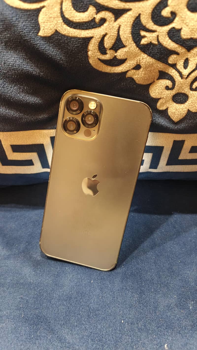 Apple iPhone 12 Pro 1