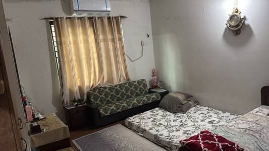 10 Marla Corner House 6 Bed Marble Floor