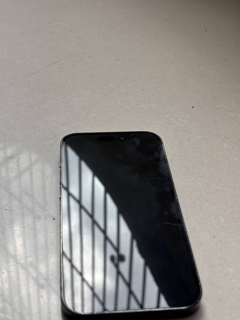 Apple iPhone 14 Pro 0
