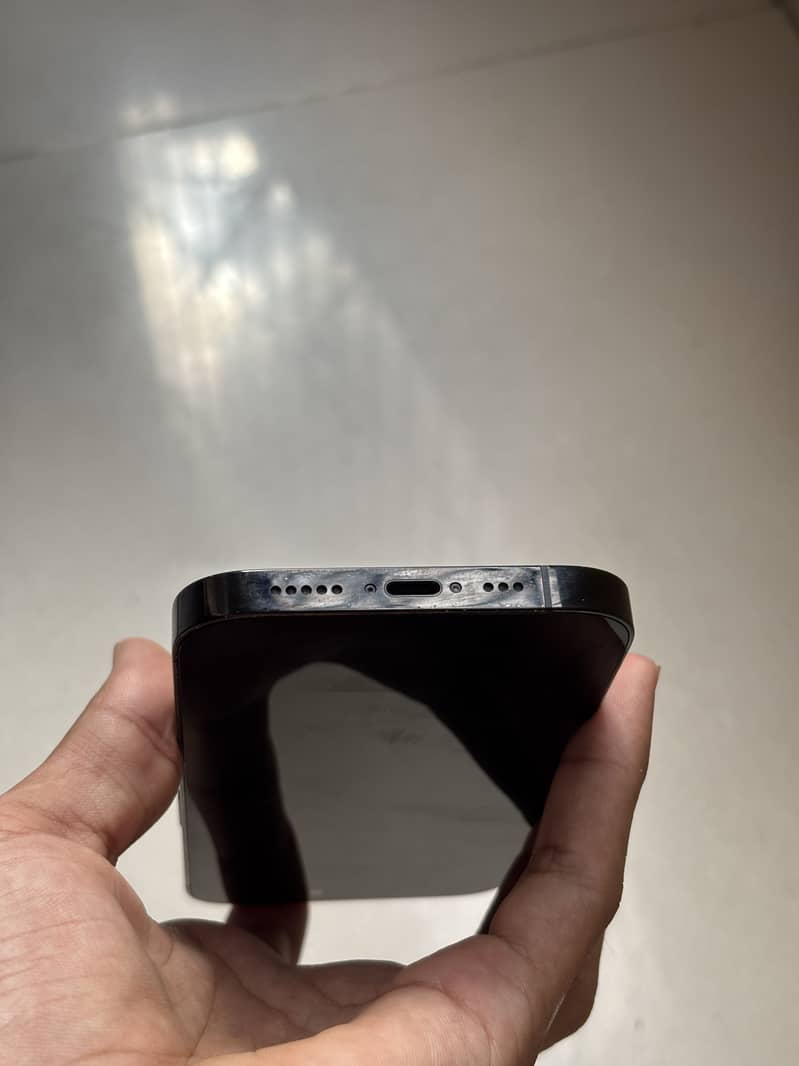 Apple iPhone 14 Pro 3