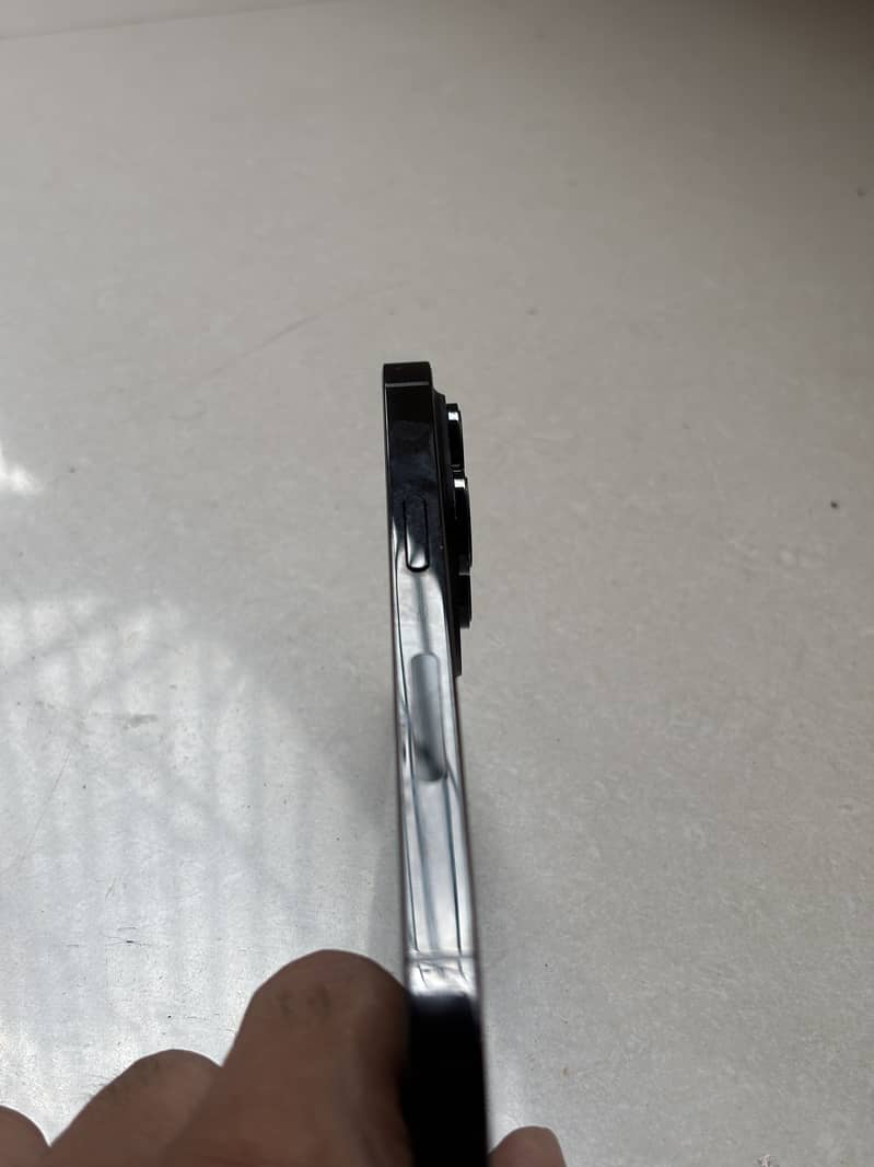 Apple iPhone 14 Pro 4