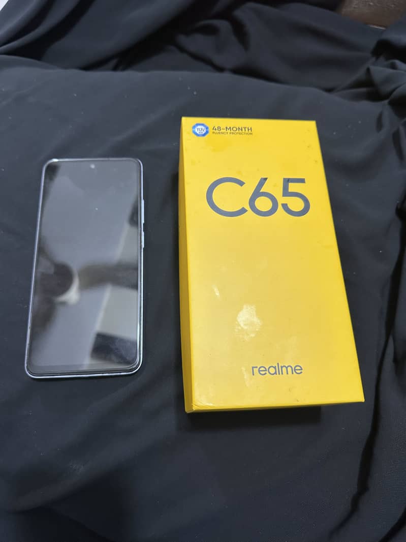 Realme C65 0