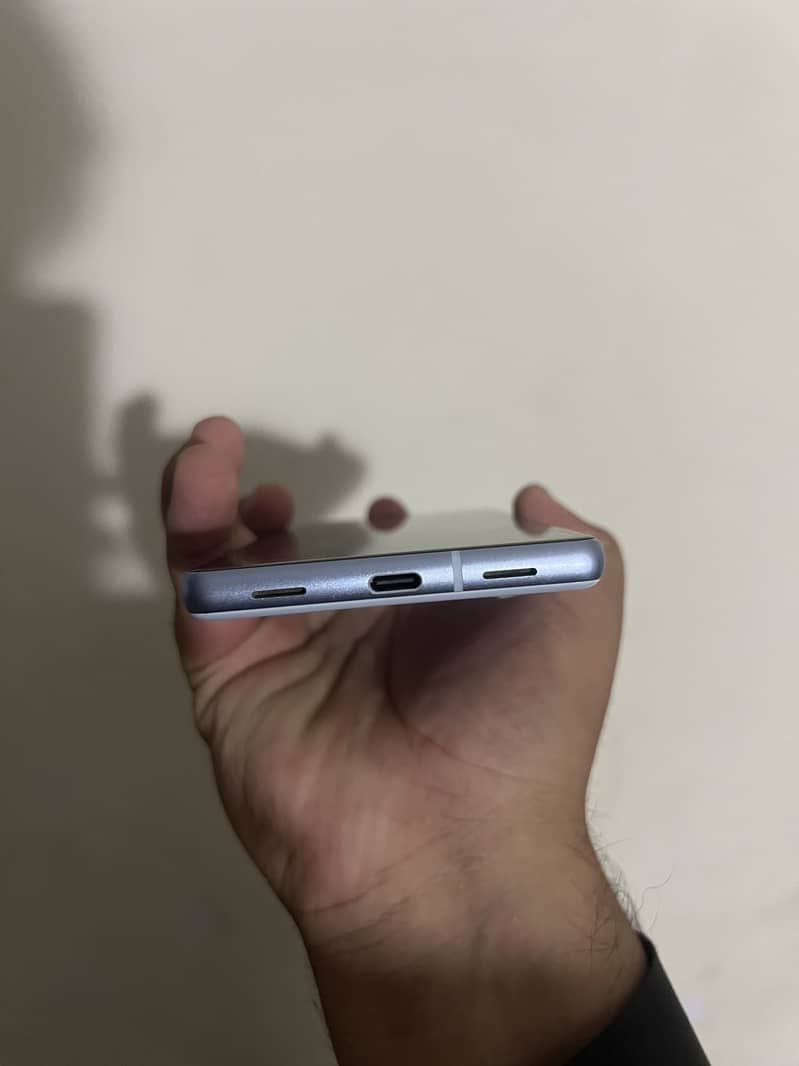 Google pixel 7A 2