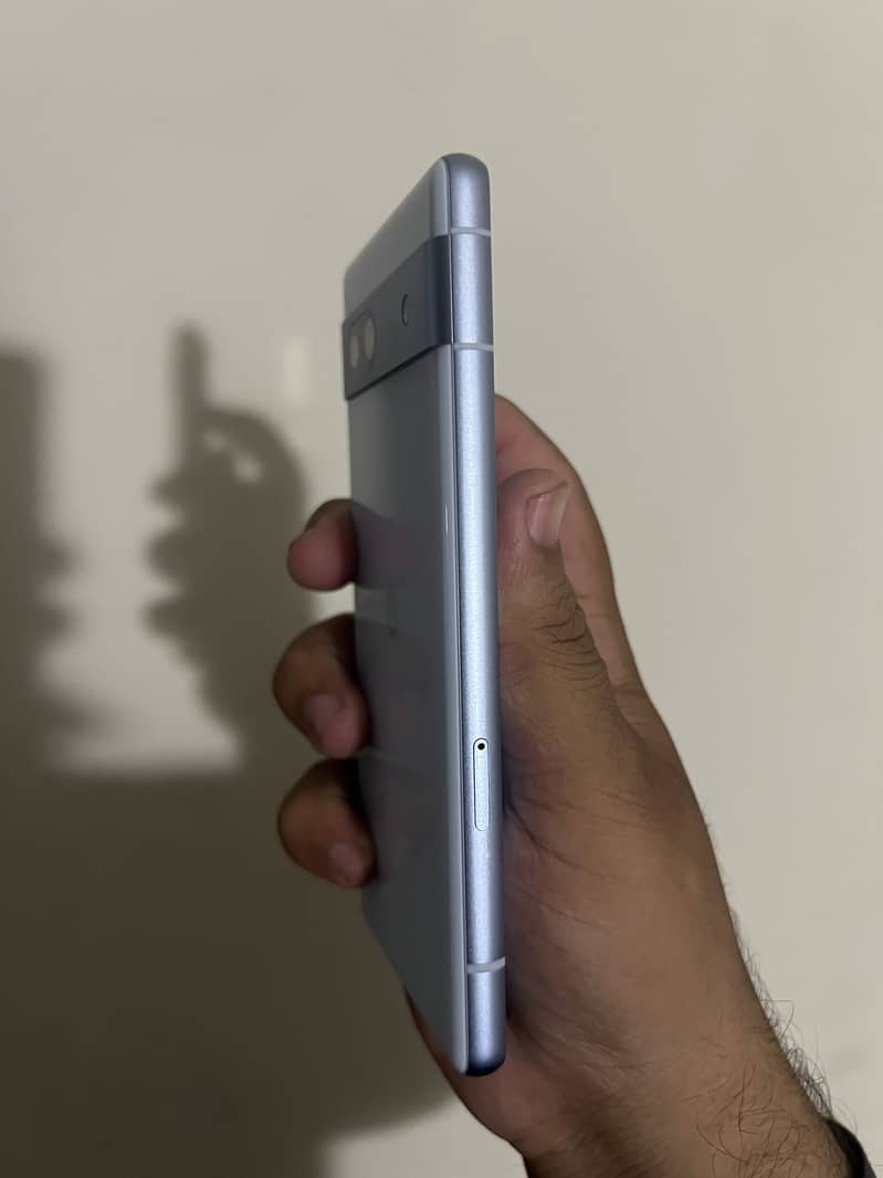 Google pixel 7A 6