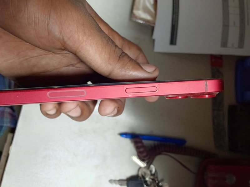 Apple iPhone 13 1