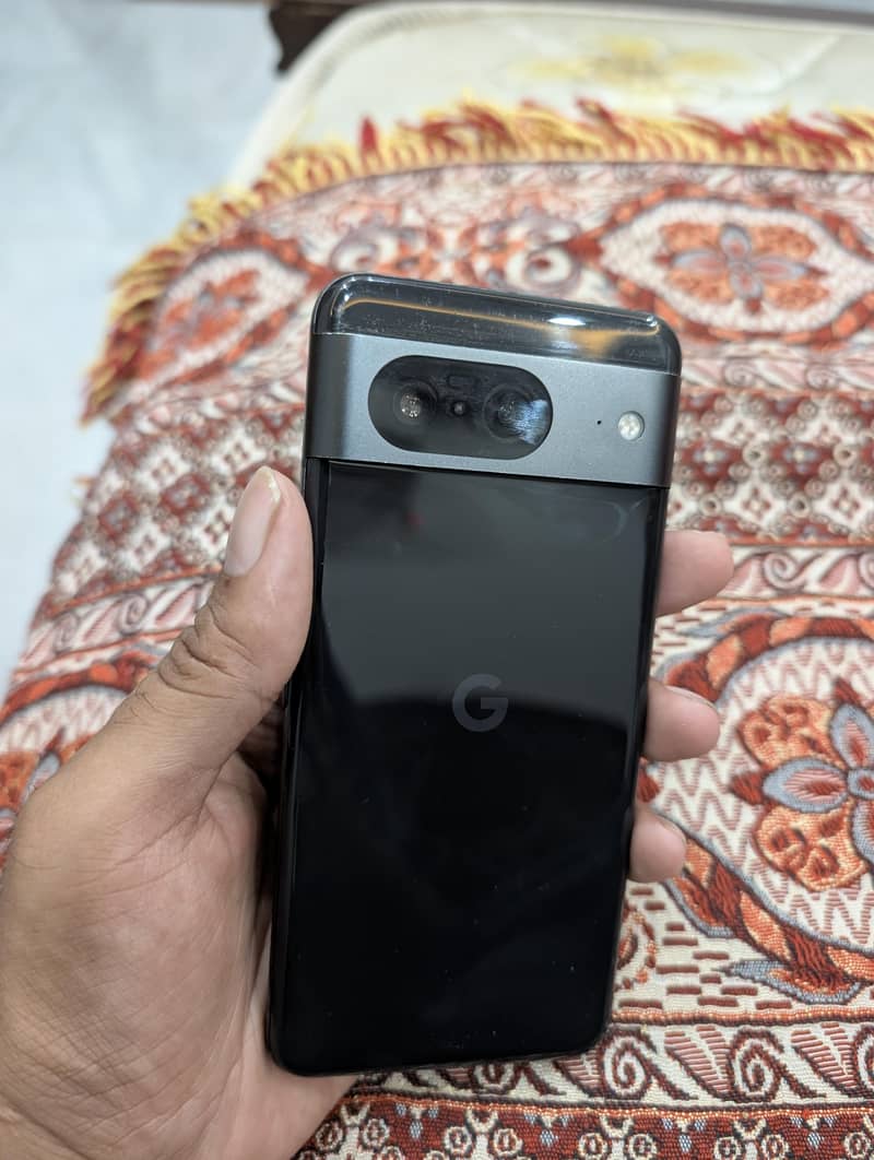 Google Pixel 8 1