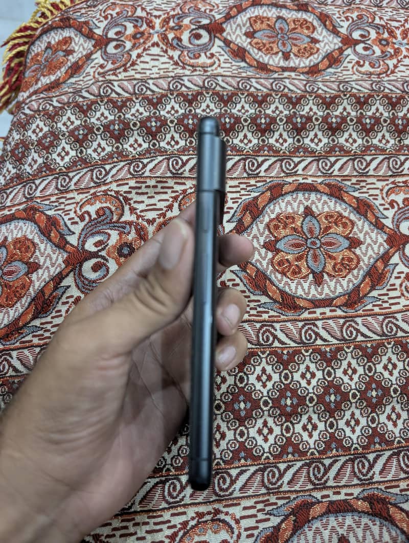 Google Pixel 8 2