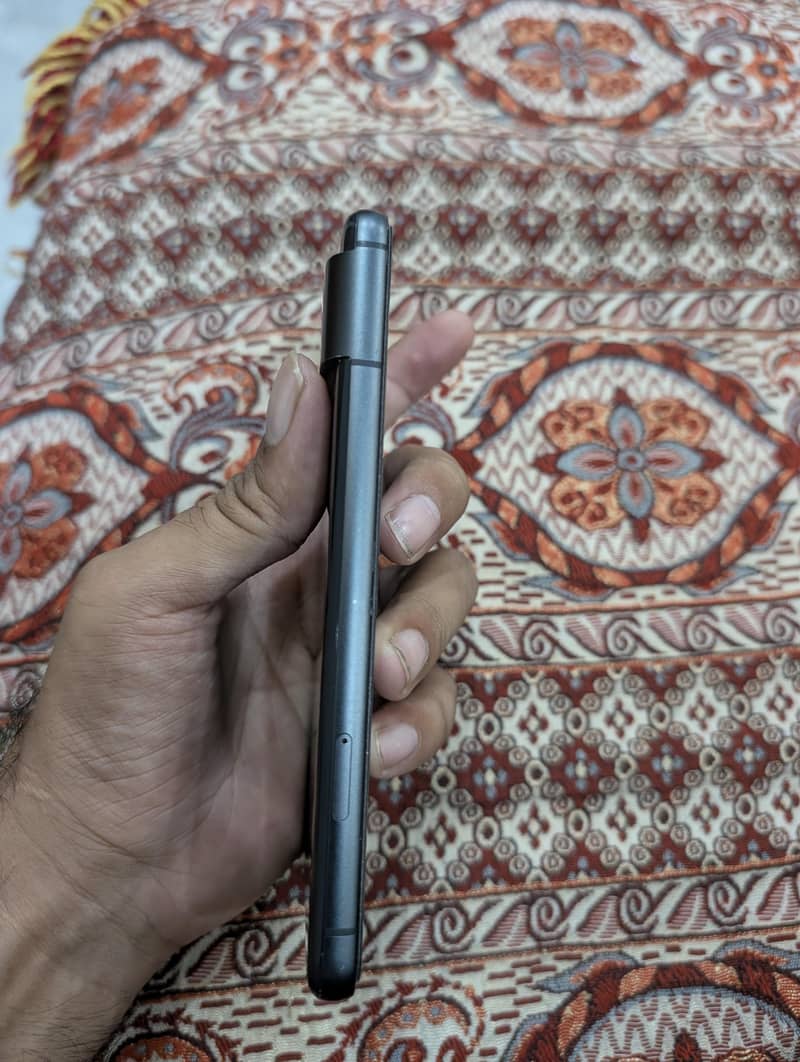 Google Pixel 8 3
