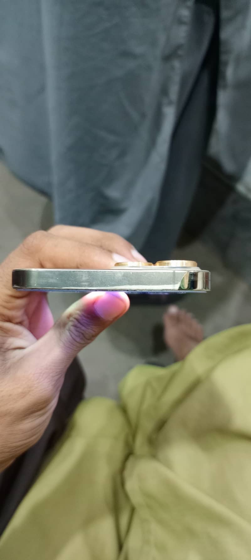 Apple iPhone 13 Pro Max 1