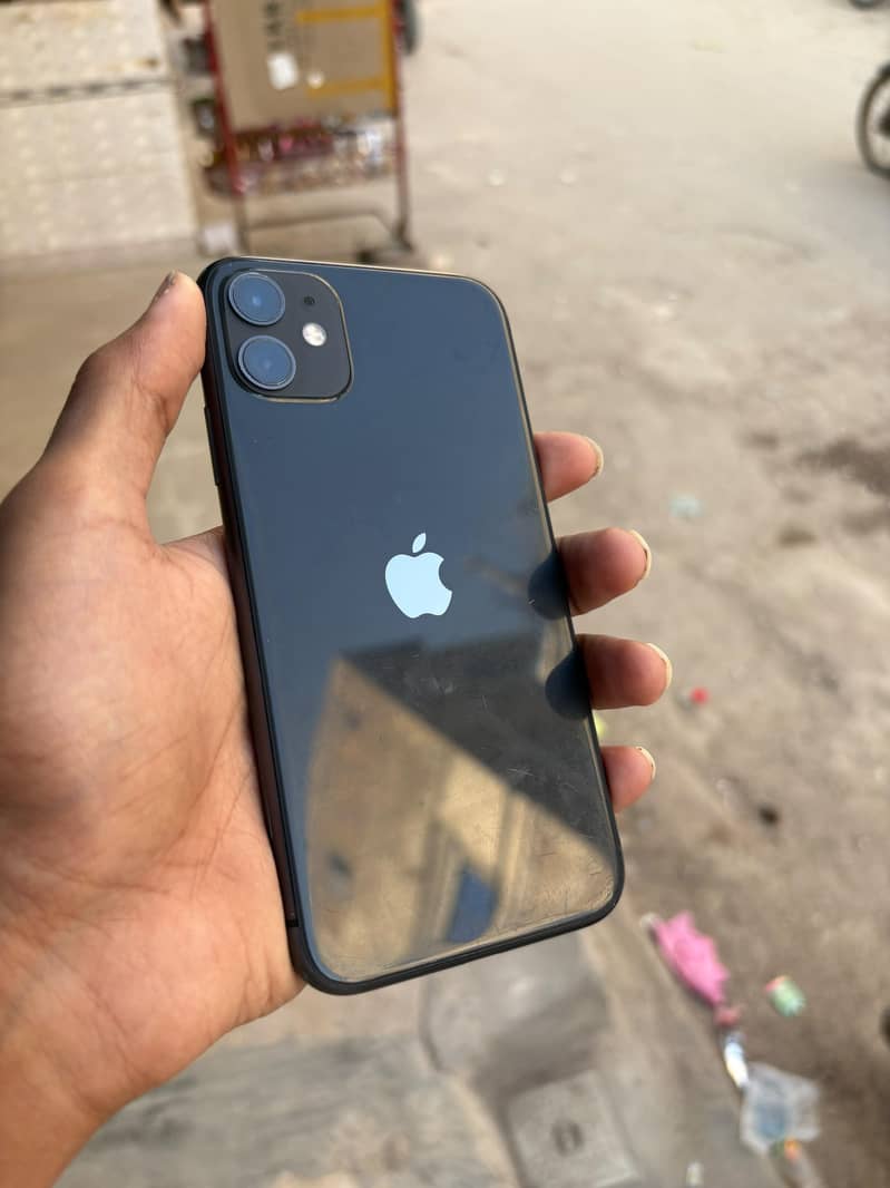 iphone 11 with box 3