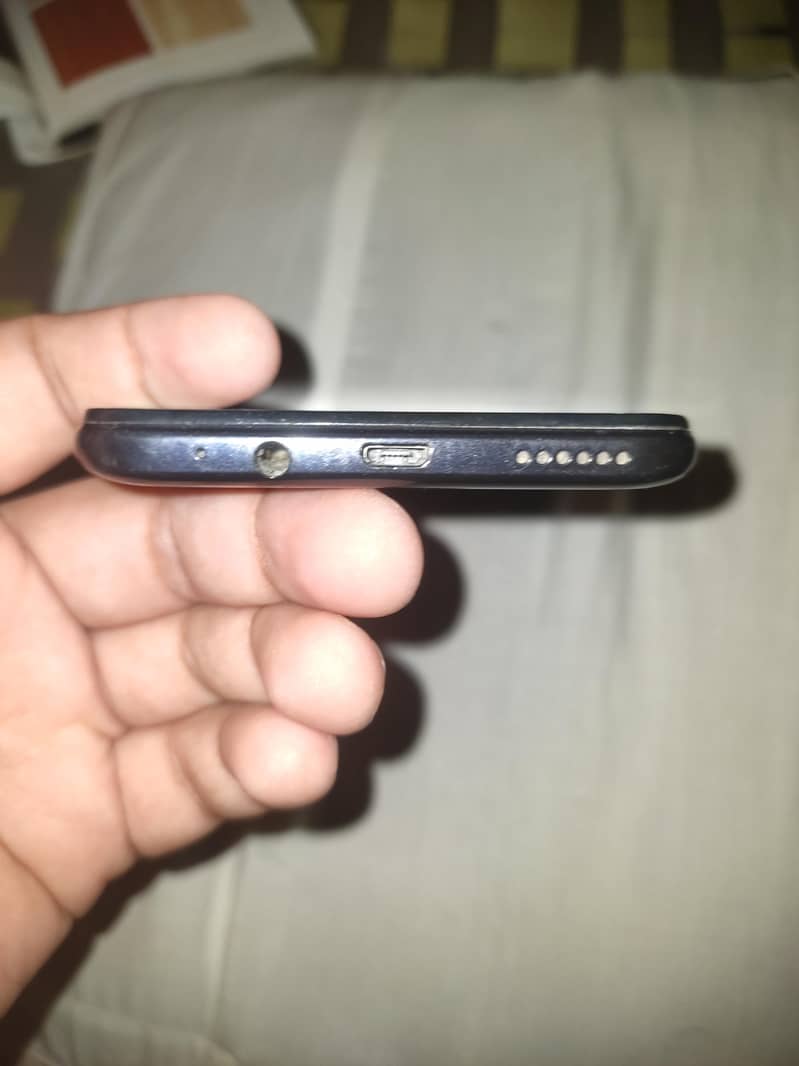 Infinix Smart 6 - Mobile Phones - 1120698581
