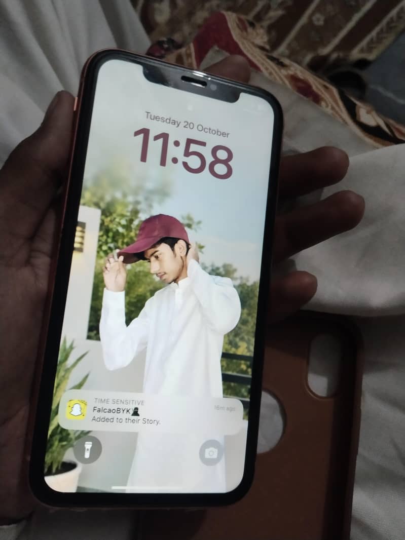 Apple iPhone XR 4