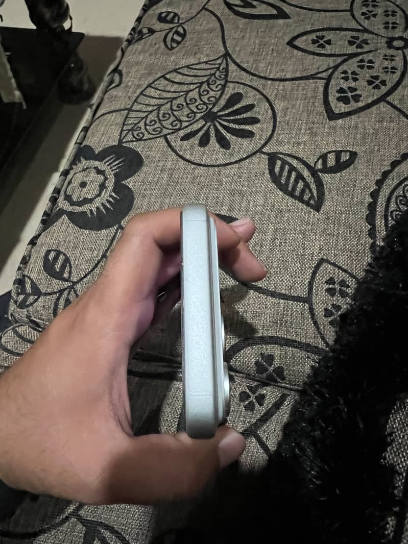 Apple iPhone 17 Pro Max 1