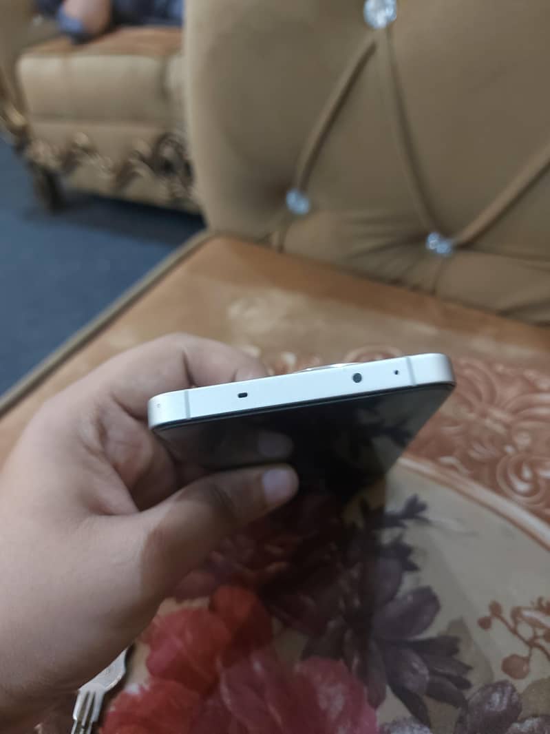 One Plus 13R 4