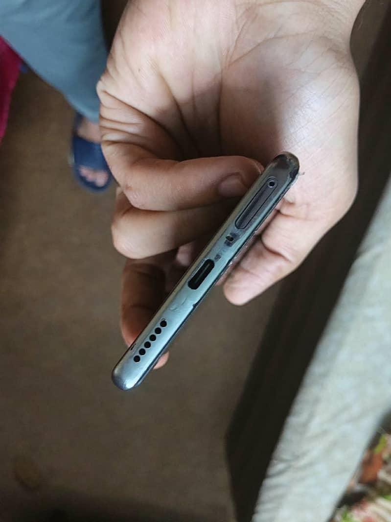 Tecno CAMON 40 Pro 4