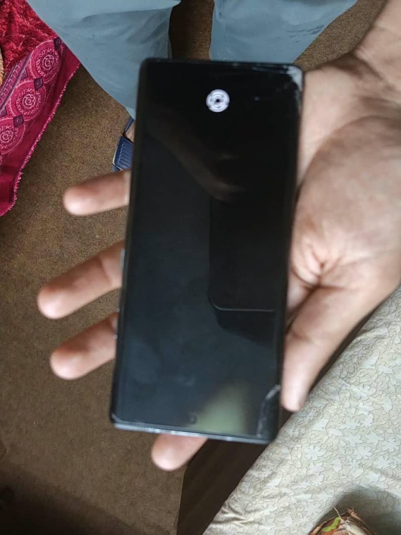 Tecno CAMON 40 Pro 6