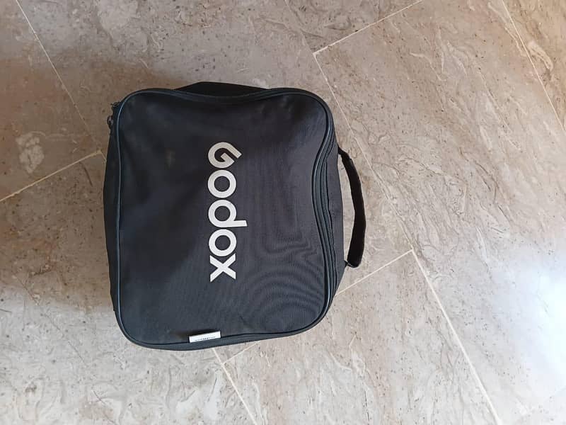 Godox Softbox with Stand 7