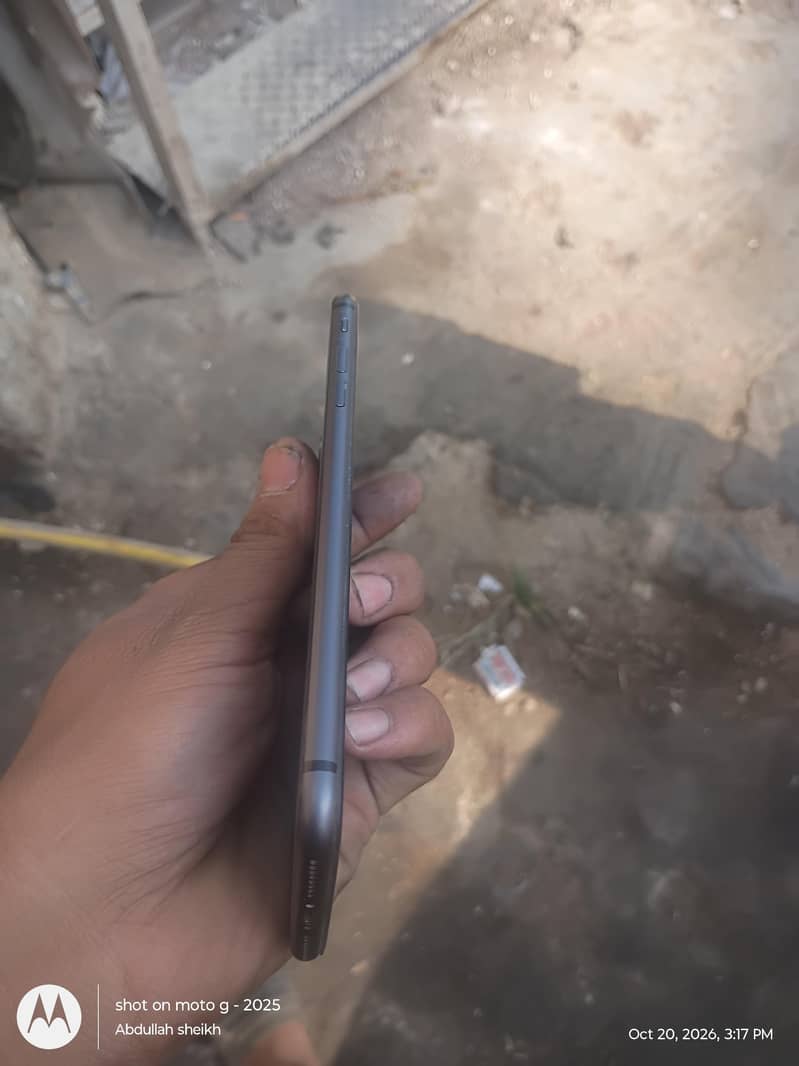 Apple iPhone 8 Plus 2