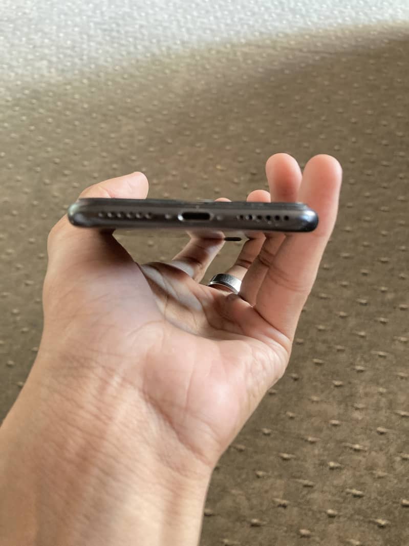 iPhone 7 3