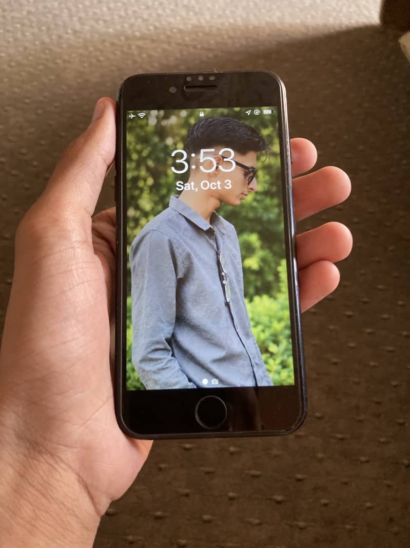 iPhone 7 4