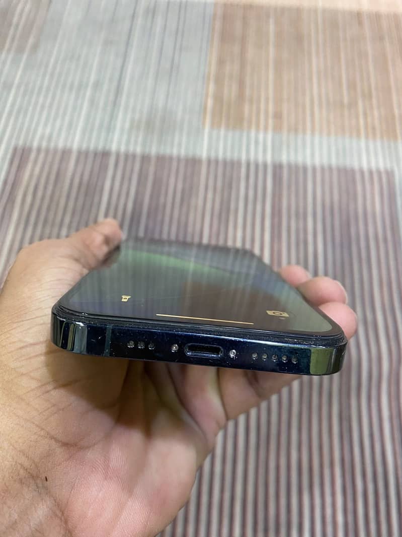 Apple iPhone 12 Pro 3
