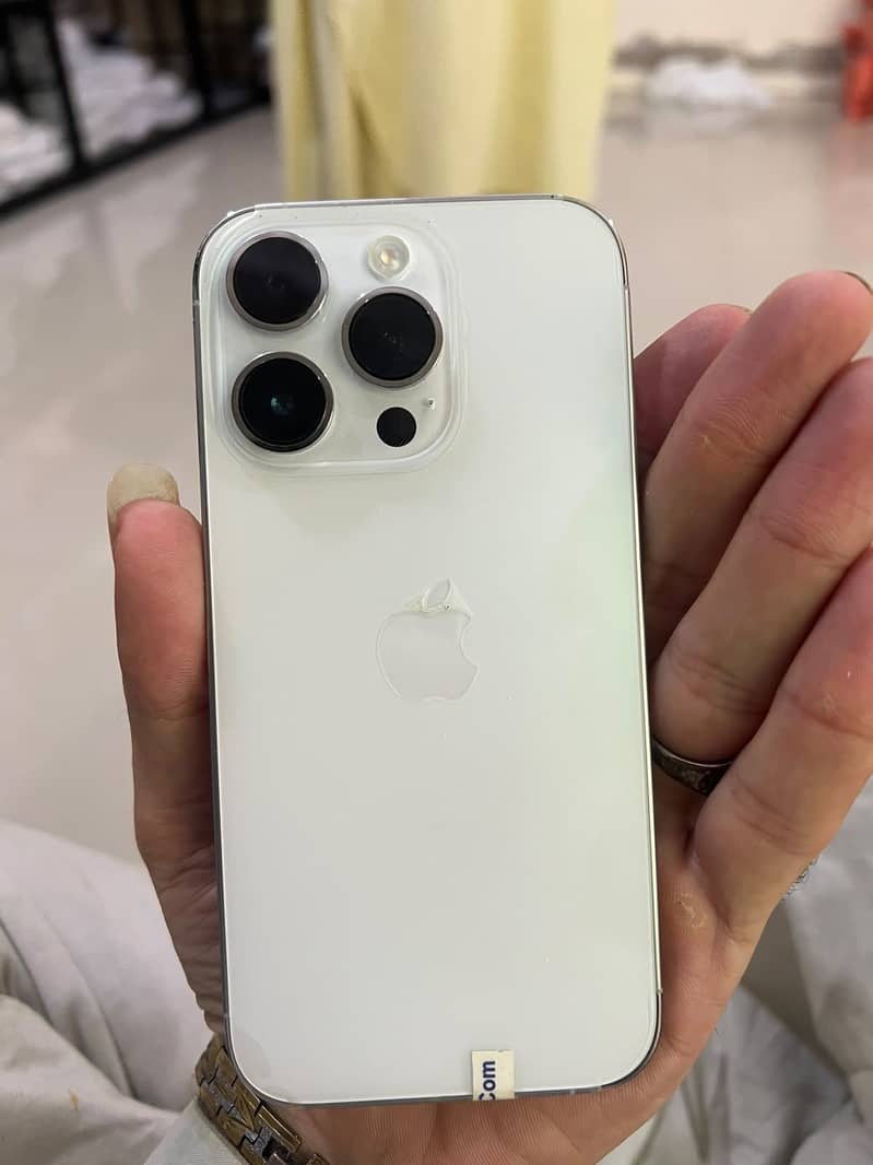 Apple iPhone 14 Pro 2