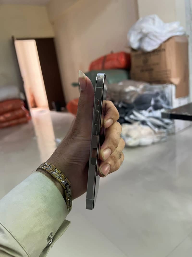 Apple iPhone 14 Pro 5
