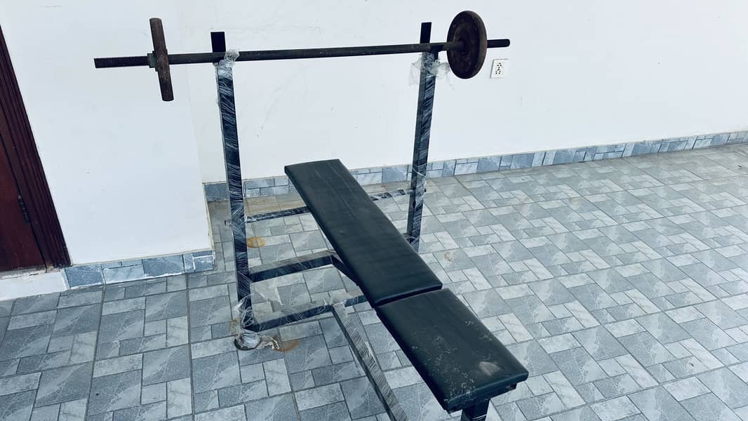 Bench press & weight 0