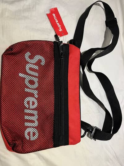 Supreme authentic shoulder bag for sale brand new