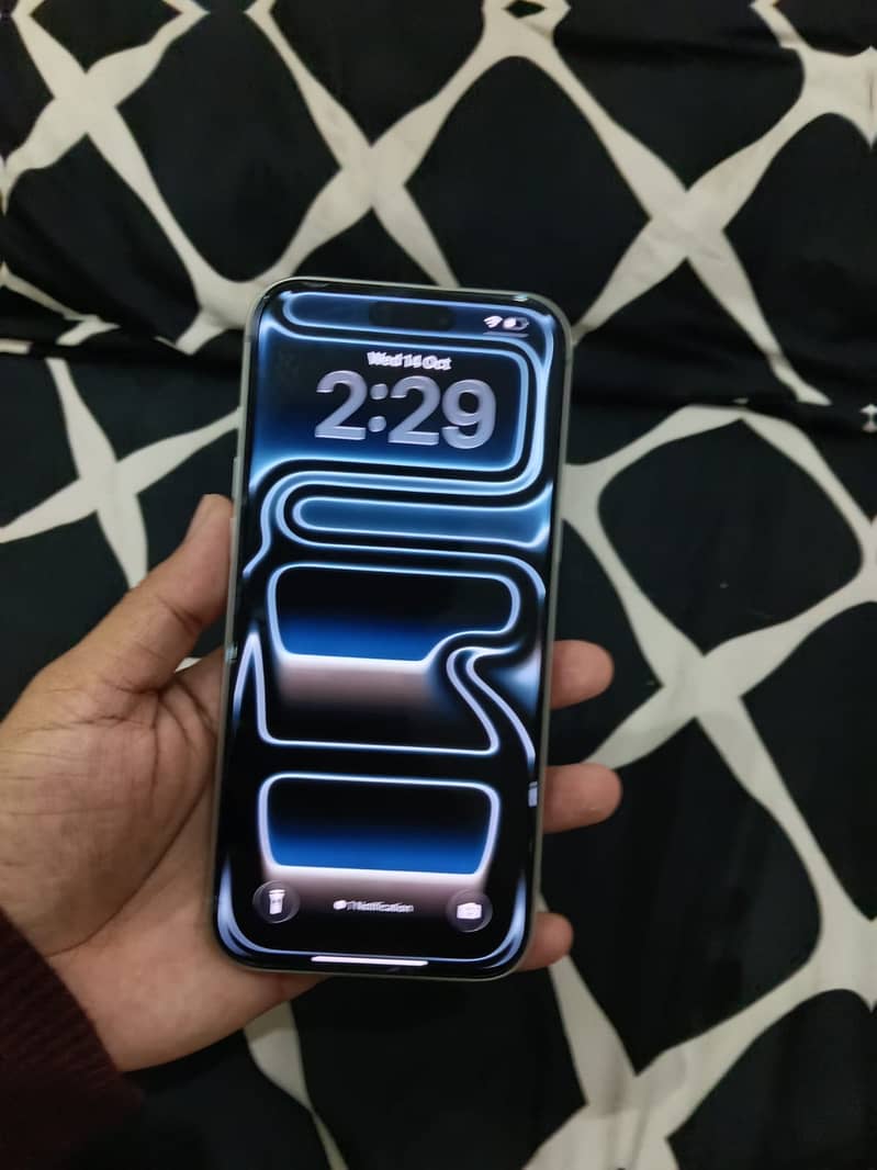 Apple iPhone 17 Pro Max 1