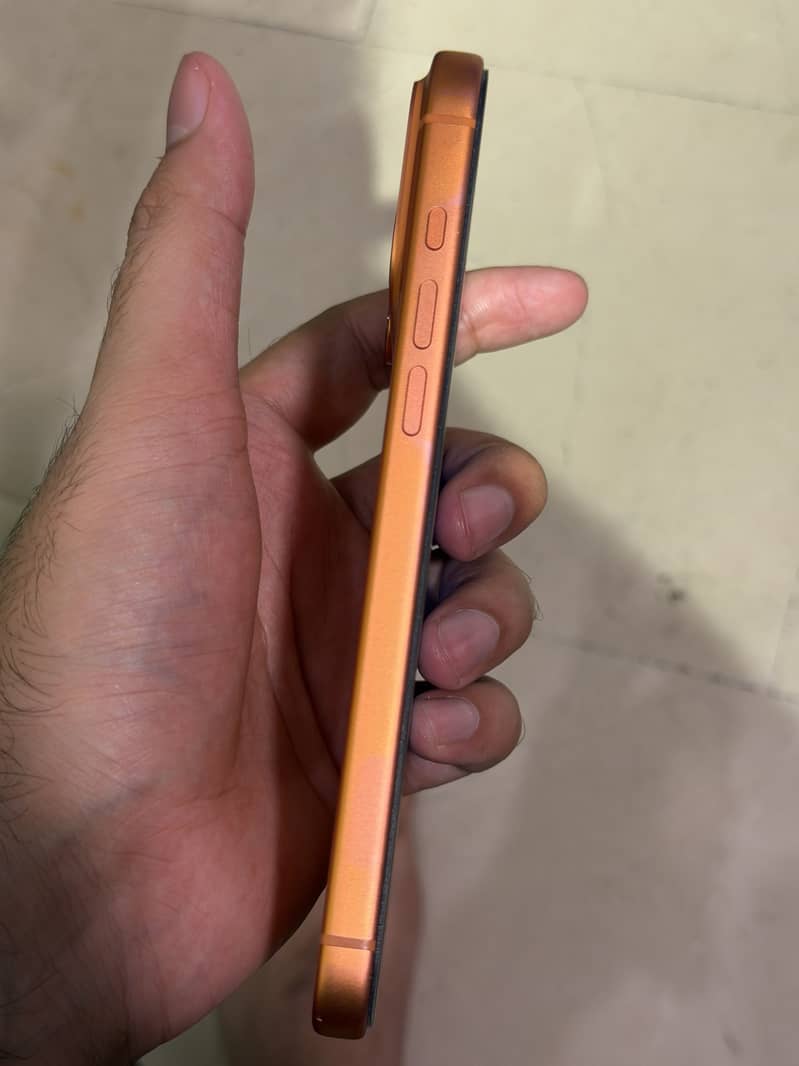 Apple iPhone 17 Pro Max 2