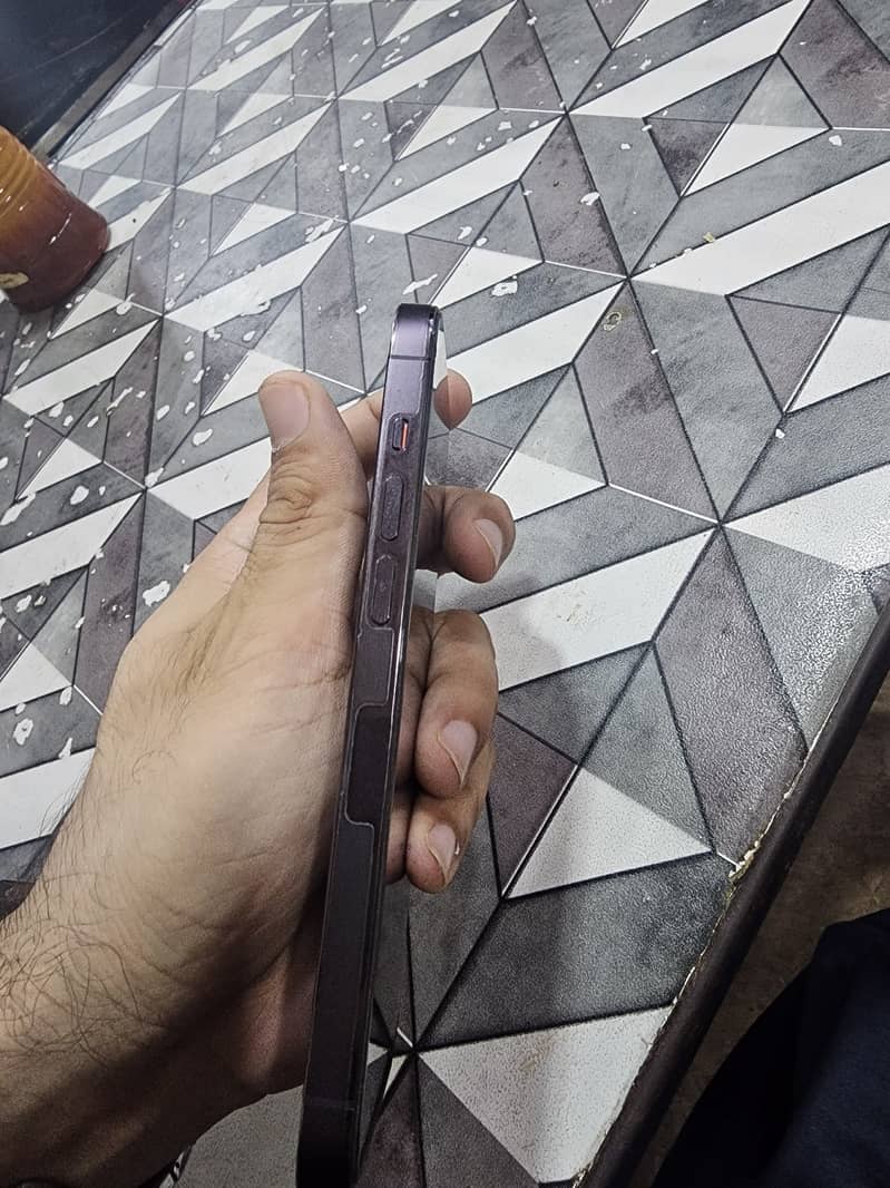 Iphone 14 pro FU 4