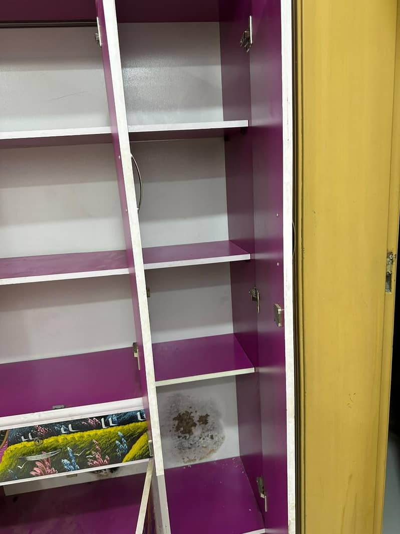 wardrobe 3 door 4