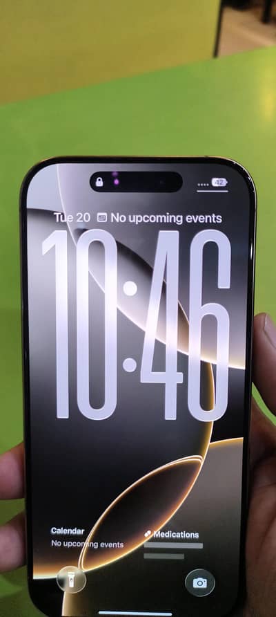 Apple iPhone 16 Pro watar pack air tigt