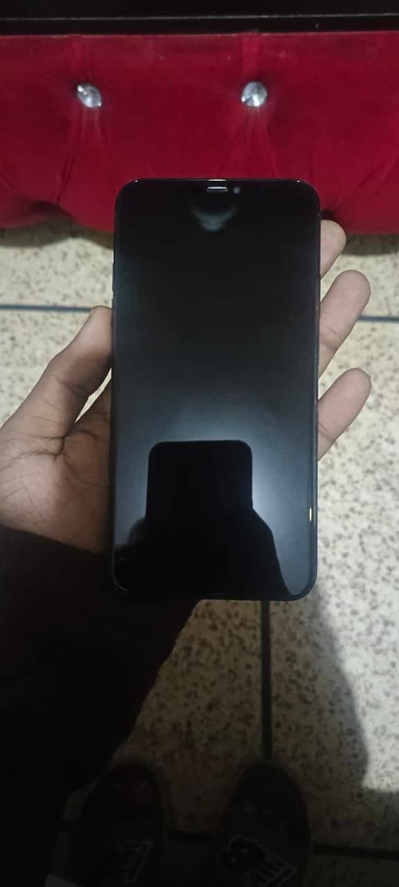 Apple iPhone 11 Pro Max 1