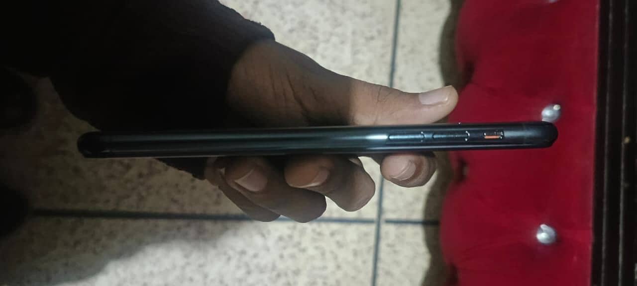 Apple iPhone 11 Pro Max 5
