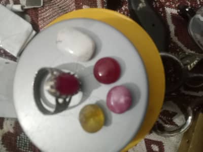 yaqoot ring phukraj stone opel stone aur star ruby stone hai