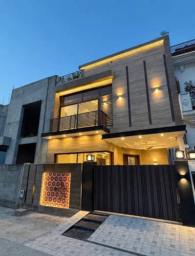 5 Marla Owner Build House For Sale in DHA 9-Town Sector C Lhr