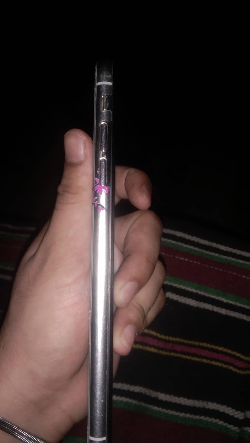 Apple iPhone XS Max 2
